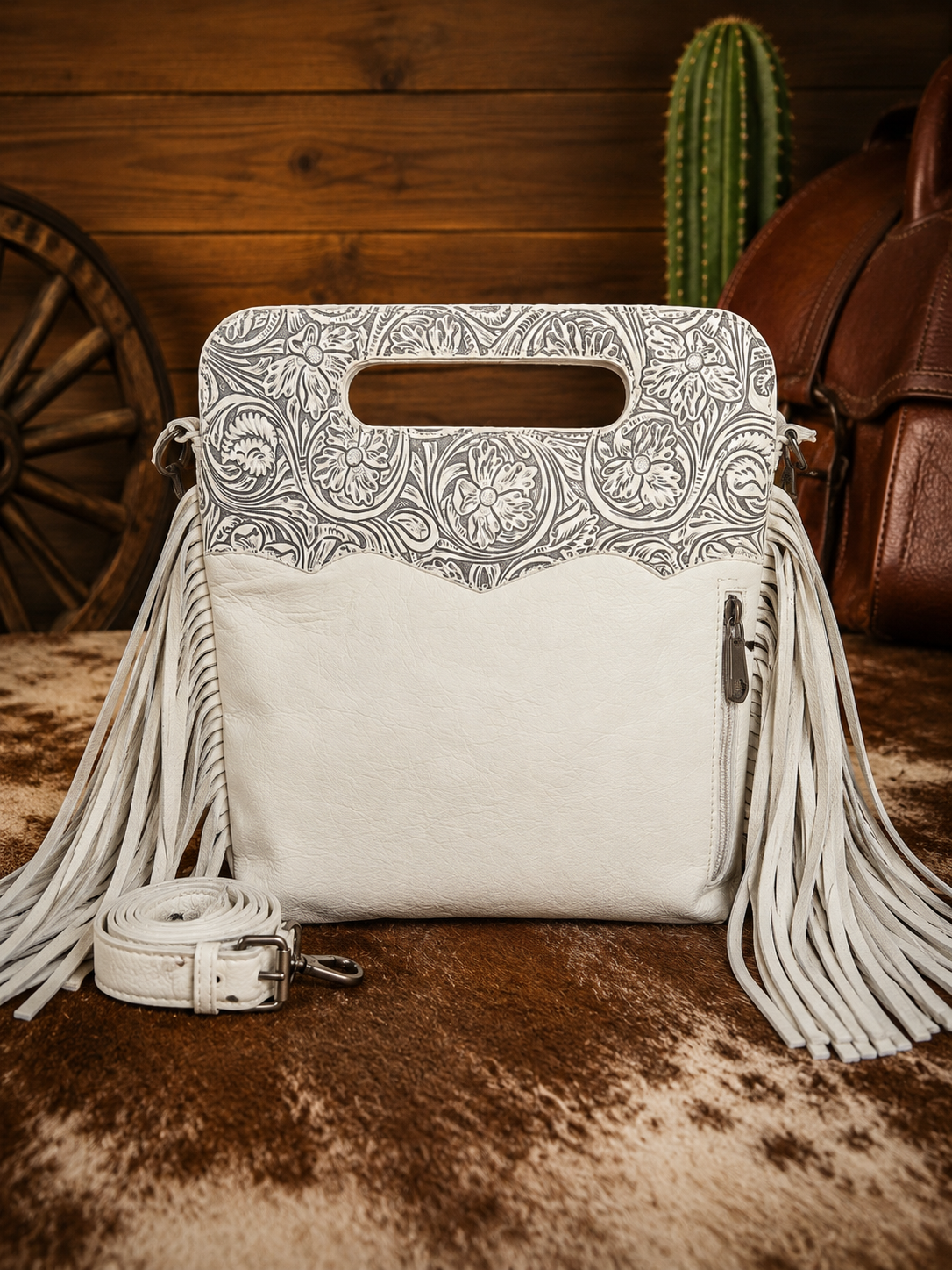 Ivory Outlaw Fringe Concealed Carry Bag