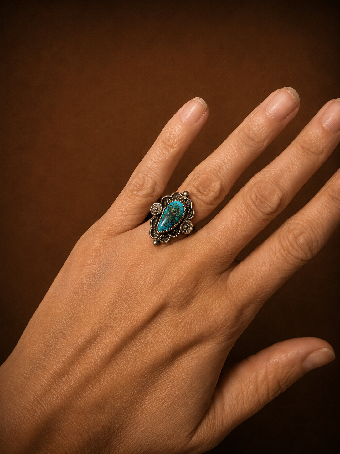 Vintage 1970s Navajo Sterling Silver Pyrite Matrix Turquoise Scalloped Blossom Statement Ring